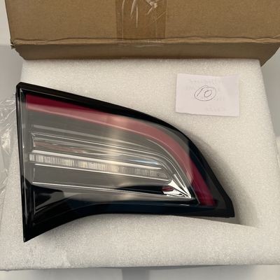 100% de ajuste para el Tesla Model 3 izquierda luz de cola interior luz de freno OE 1077401-00-F