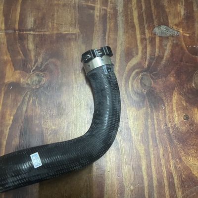 ROEWE RX5 MG GS HS 1.5T Tubo de enfriador para el sistema de refrigeración de automóviles OEM NO 10355187