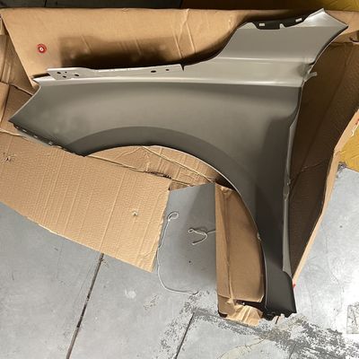 Partes de repuesto de carrocería de automóviles MG SAIC Panel del guardabarros delantero derecho del automóvil con OEM NO 10766122-SEPP