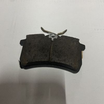 Padas de freno traseras ROEWE I6 y MG5 OE 10400936 para las necesidades del cliente
