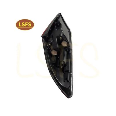 MG5 Luces de ajuste para automóviles en la parte derecha trasera OE 30030330 SAIC