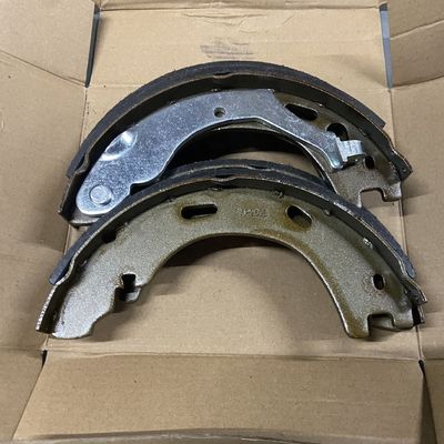 SAIC Maxus T60 Pantallas de freno manual OE C00089219 C00089218 para 2016 en el mercado competitivo