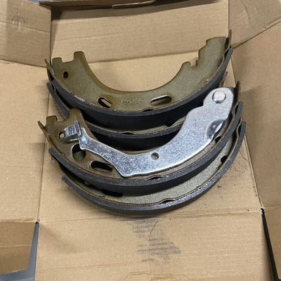 SAIC Maxus T60 Pantallas de freno manual OE C00089219 C00089218 para 2016 en el mercado competitivo