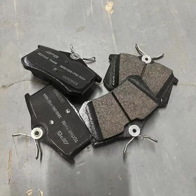 Las pastillas de freno trasero MG SAIC para ROEWE 350 RX3 RX5 MG ZS 10347032 y entrega rápida