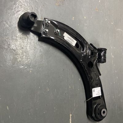 OE 10228100 10228200 Brazo de control anterior inferior para MG ZS en el lado derecho e izquierdo