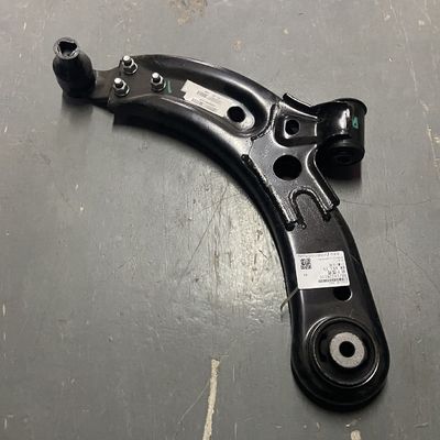 OE 10228100 10228200 Brazo de control anterior inferior para MG ZS en el lado derecho e izquierdo
